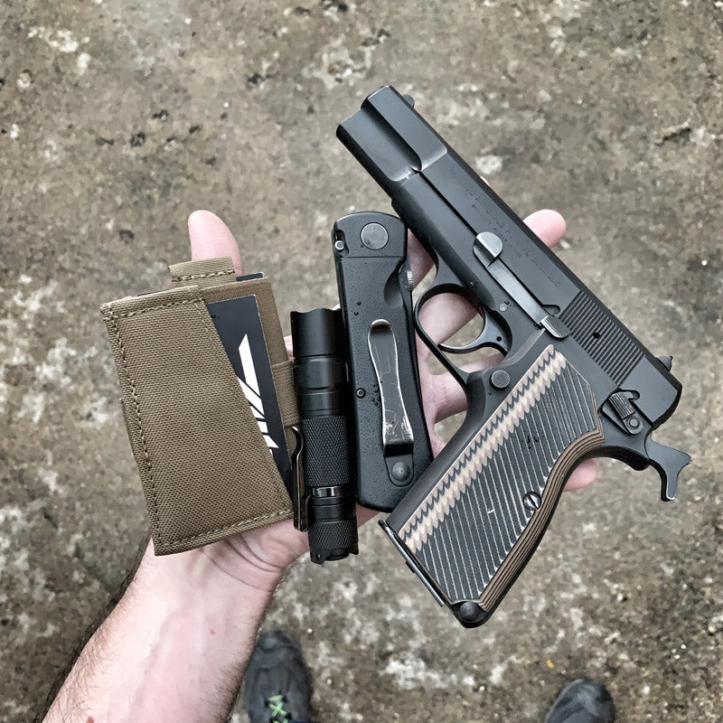 URA MANIFOLD WALLET - メルカリ